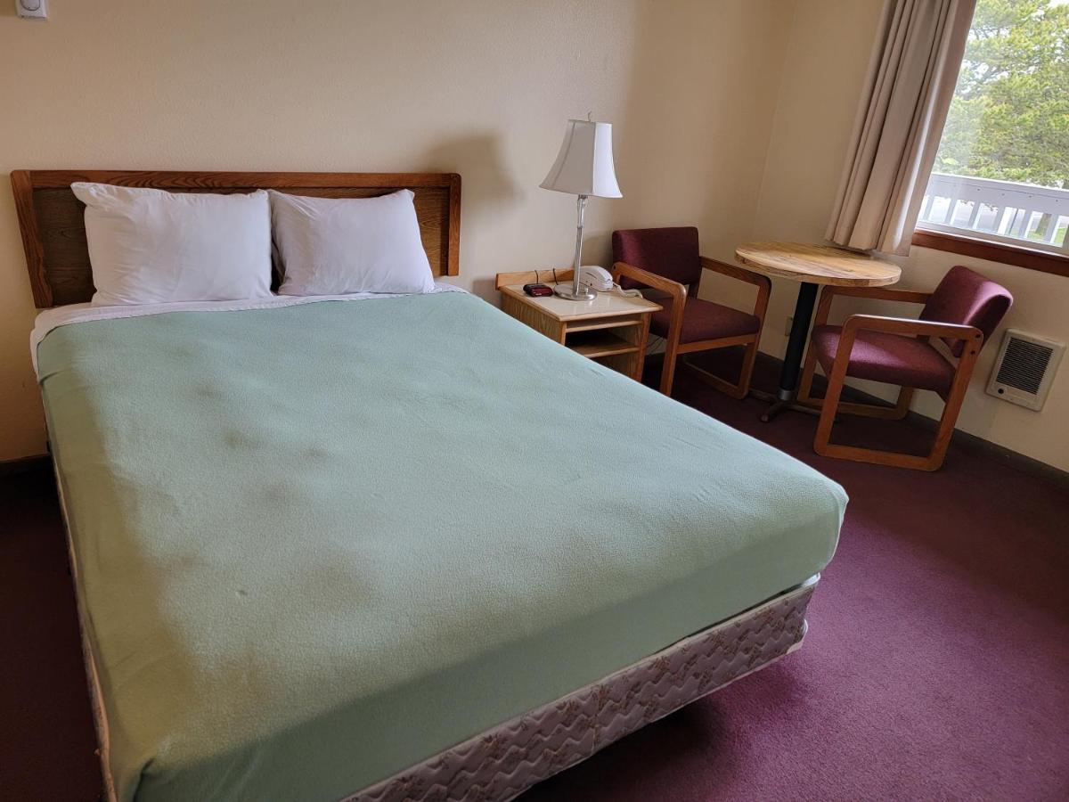 Chautauqua & Conference Center 4*