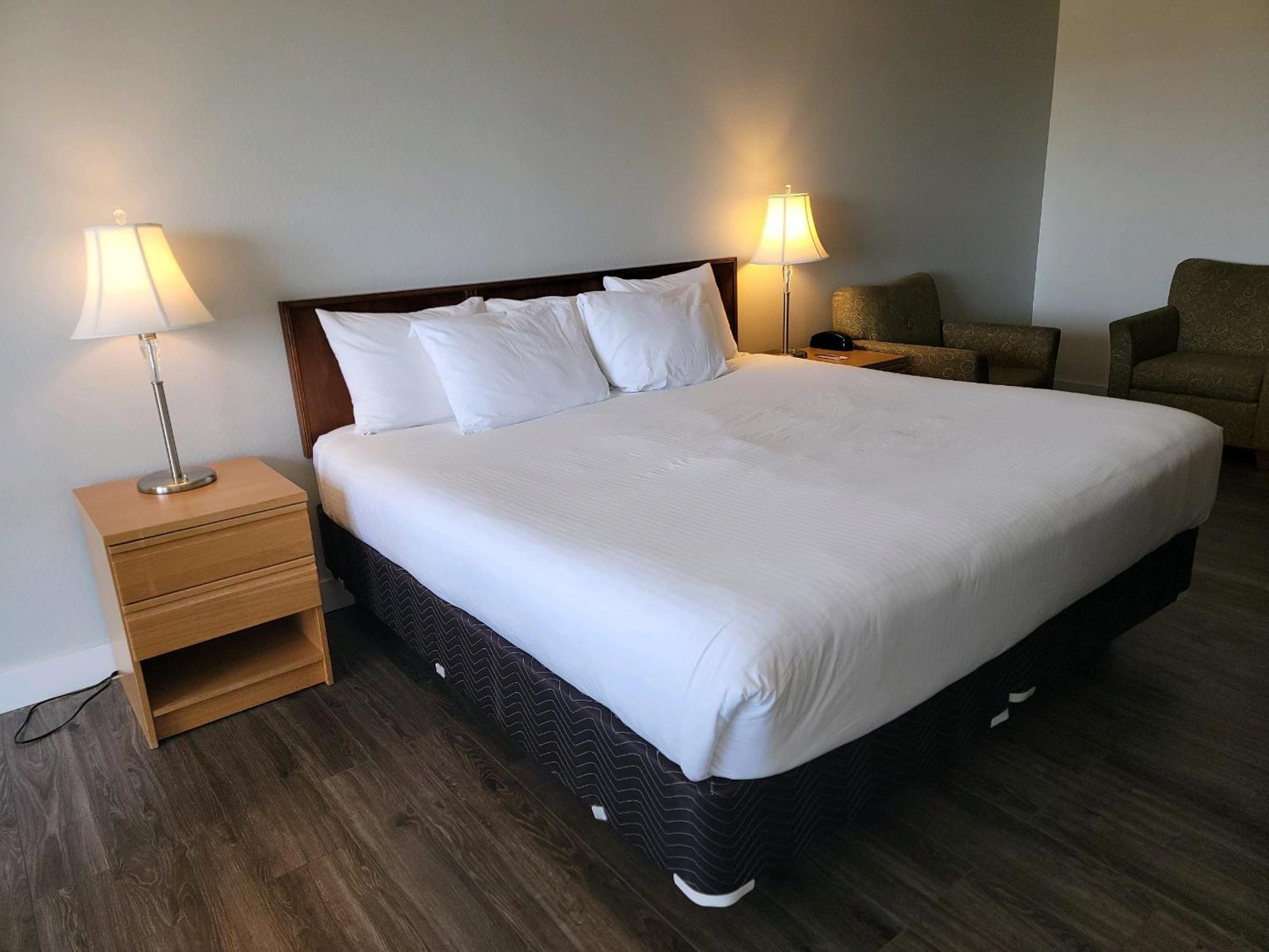 Chautauqua & Conference Center 4*